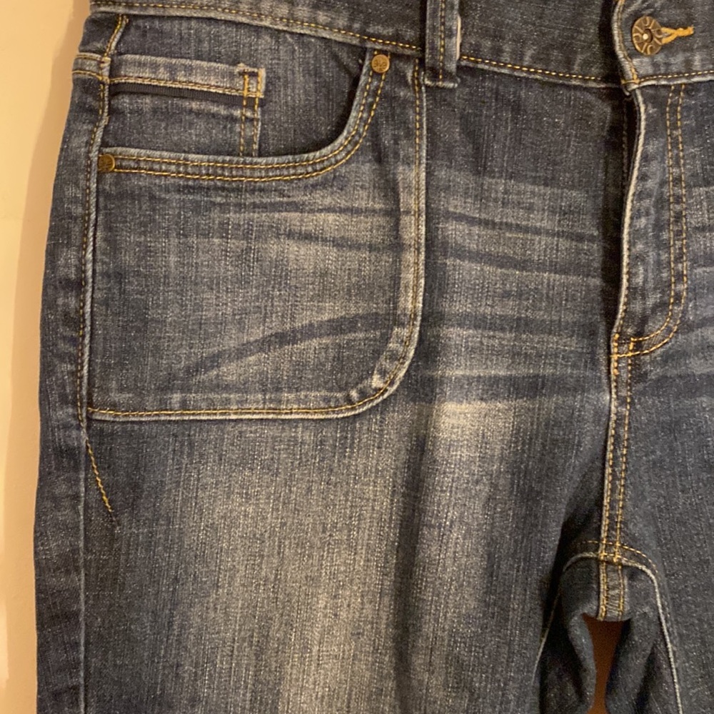 Simply Vera Wang Zipper Pocket Denim Blue Jeans - Picture 2 of 10